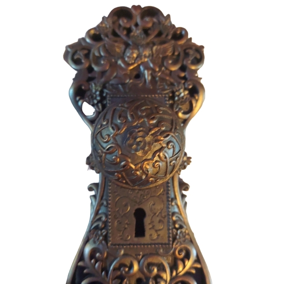 Other - Enchanted Musical Door Knob Wall Plaque